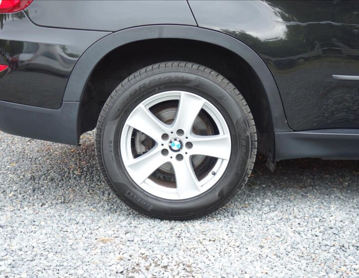 BMW X5 SUV / Terénní 3,0 l 225 kw