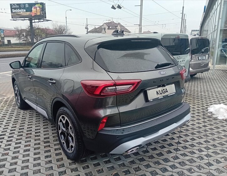 Ford Kuga SUV 2,5 l 134 kw
