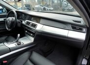 BMW Řada 7 Sedan / Limuzína 3,0 l 180 kw