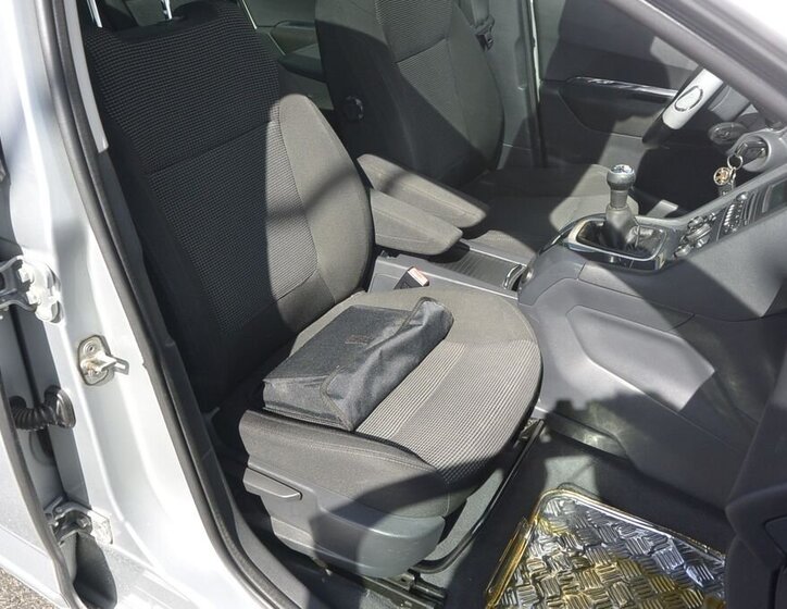 Peugeot 5008 MPV 1,6 l 88 kw