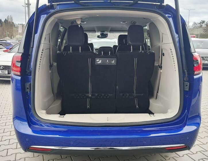 Chrysler Pacifica MPV 3,6 l 214 kw