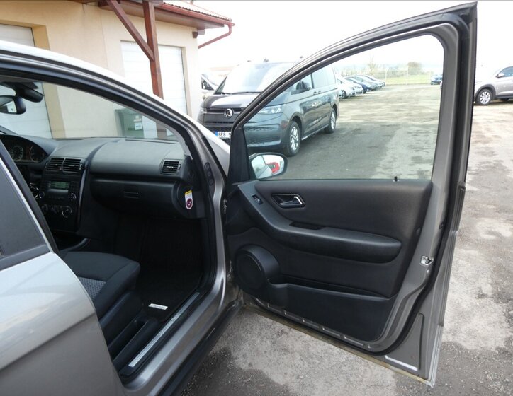 Mercedes-Benz Třídy A Hatchback 1,7 l 85 kw