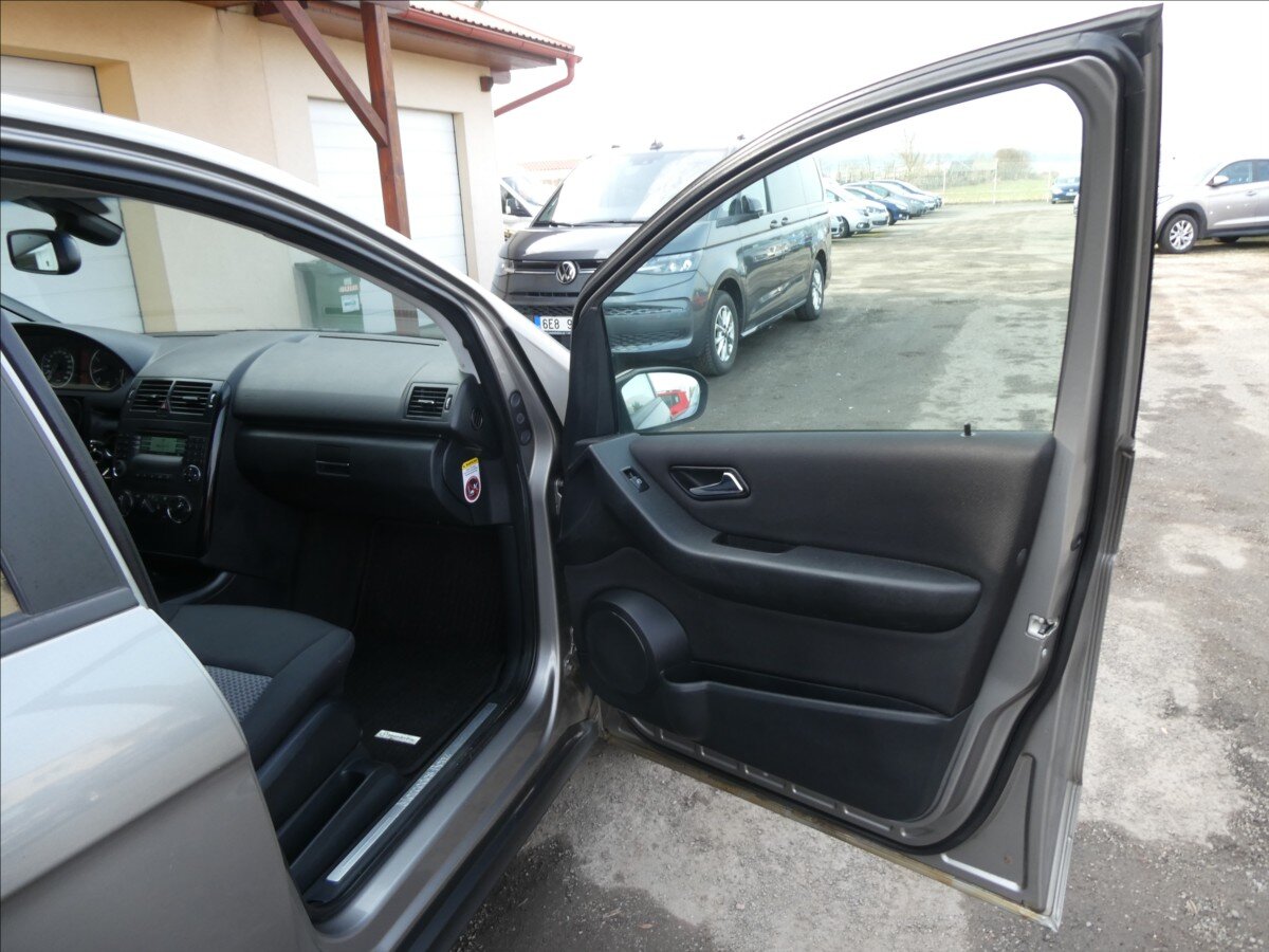 Mercedes-Benz Třídy A Hatchback 1,7 l 85 kw