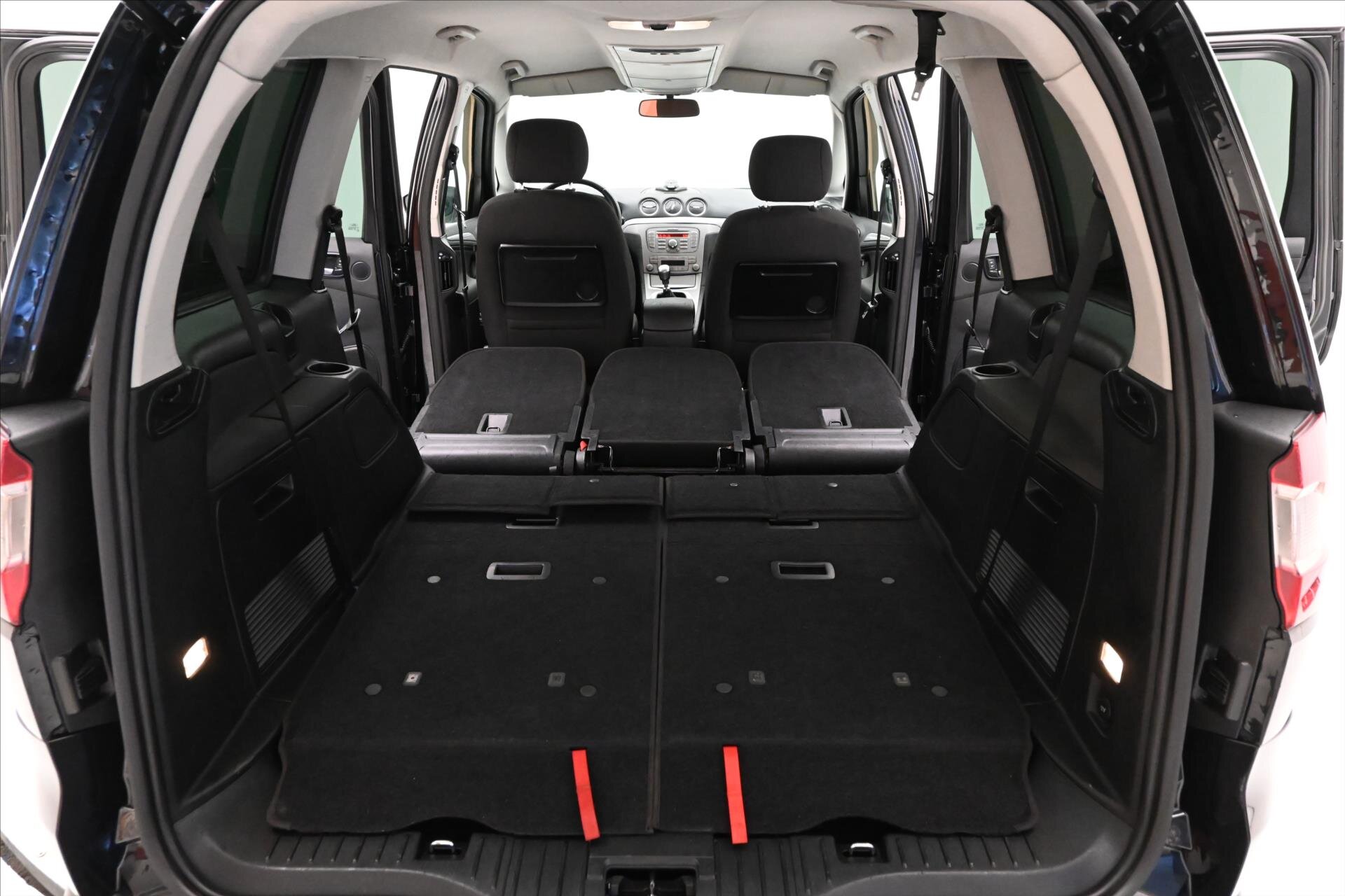 Ford Galaxy MPV 2,0 l 96 kw