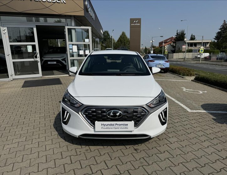 Hyundai IONIQ 8