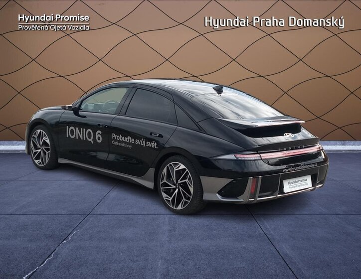 Hyundai Ioniq 6 4