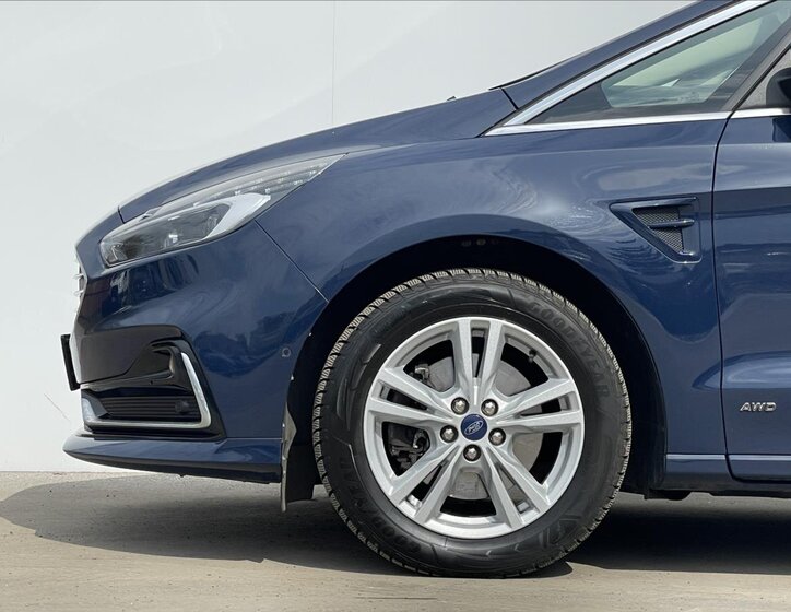 Ford S-MAX MPV 2,0 l 140 kw