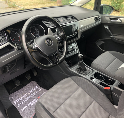Volkswagen Touran 23