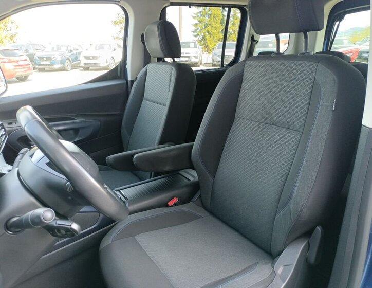 Peugeot Rifter MPV 1,5 l 75 kw