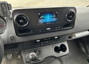 Mercedes-Benz Sprinter 16