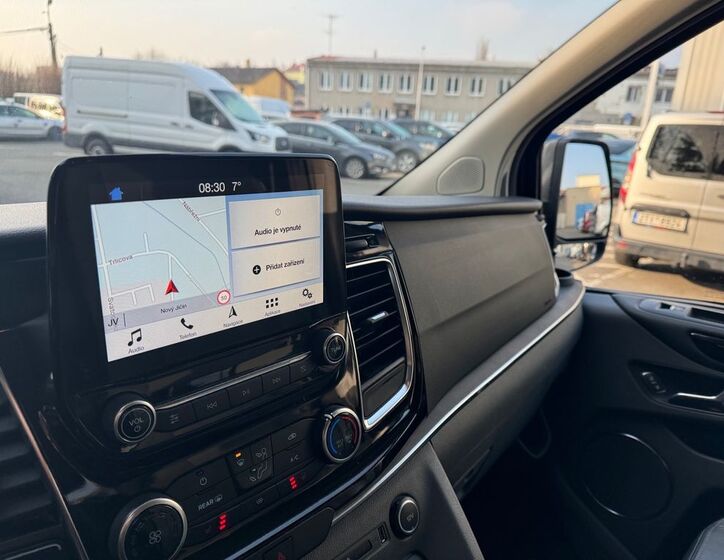 Ford Tourneo Custom Kombi 2,0 l 96 kw