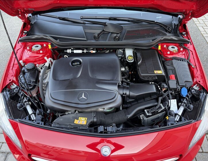 Mercedes-Benz Třídy A Hatchback 1,6 l 90 kw