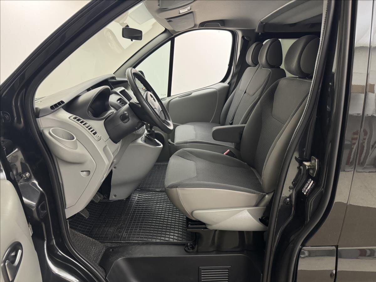 Opel Vivaro Kombi 2,0 l 84 kw