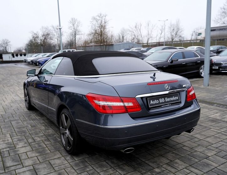 Mercedes-Benz Třídy E 4