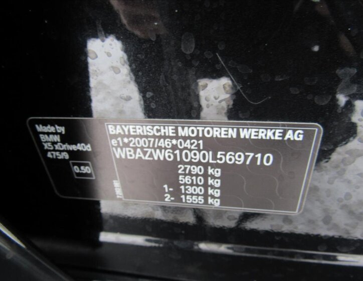 BMW X5 Kombi 3,0 l 225 kw