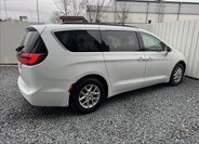 Chrysler Pacifica 14