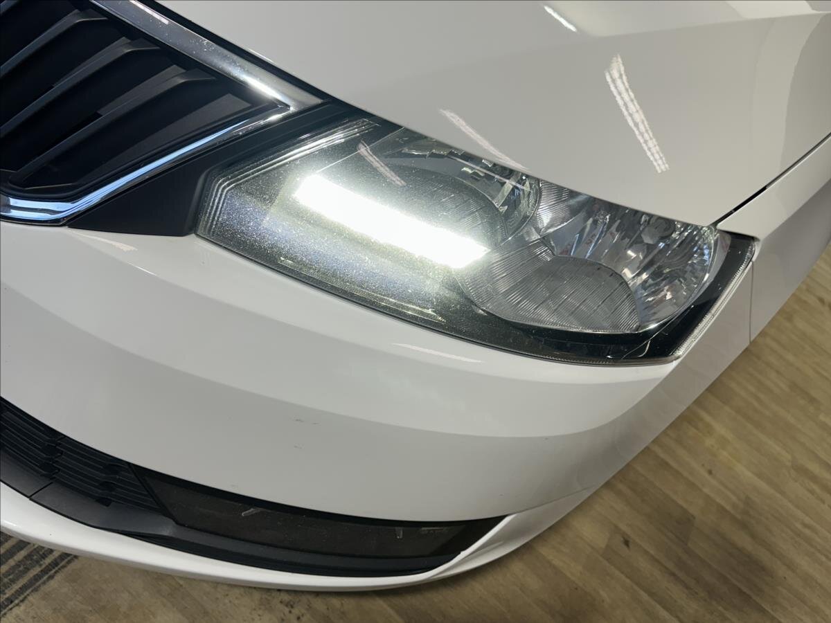 Škoda Rapid Hatchback 999,0 81 kw