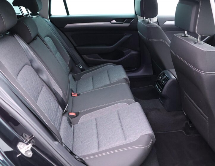 Volkswagen Passat Kombi 2,0 l 110 kw