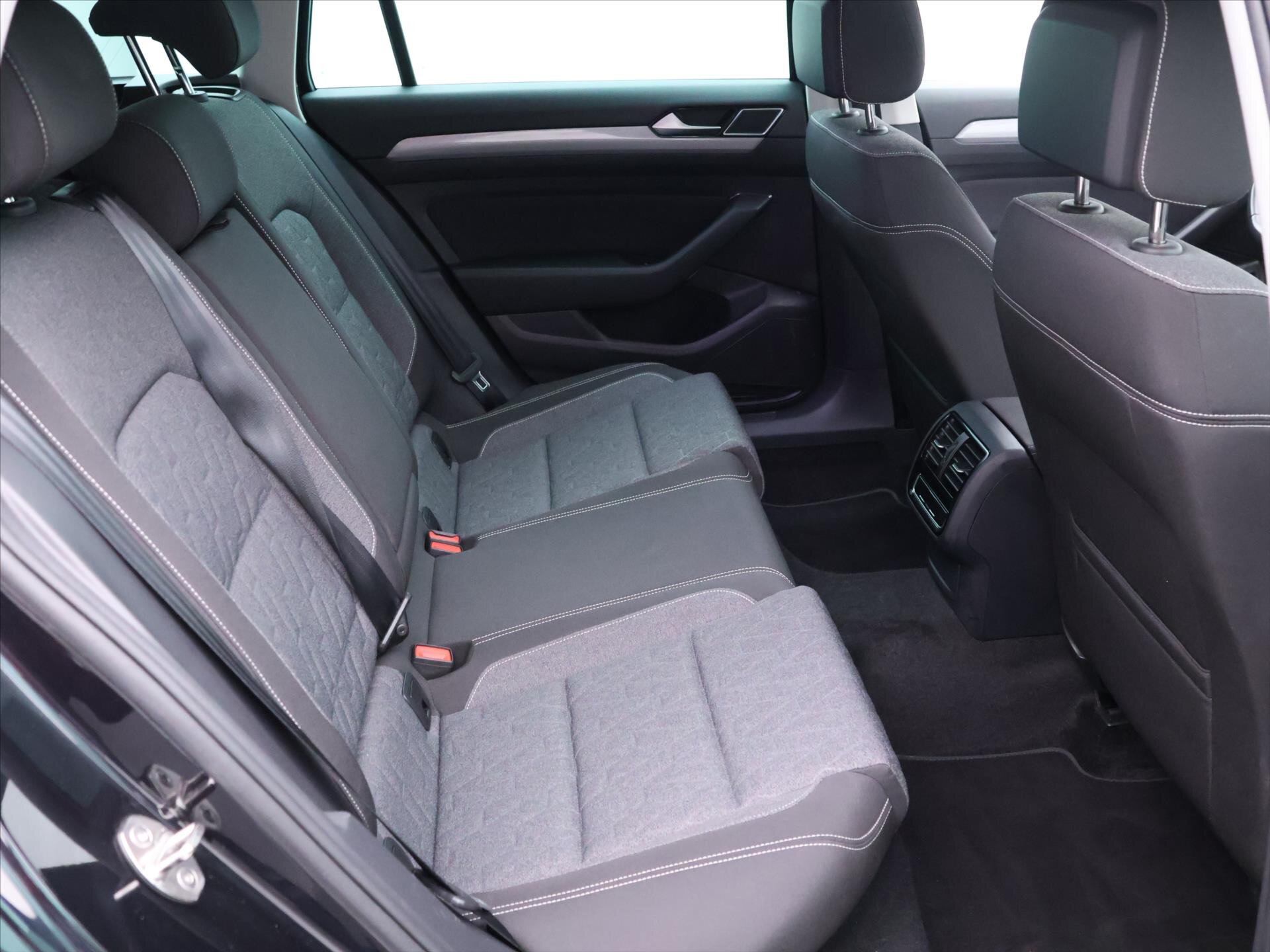 Volkswagen Passat Kombi 2,0 l 110 kw