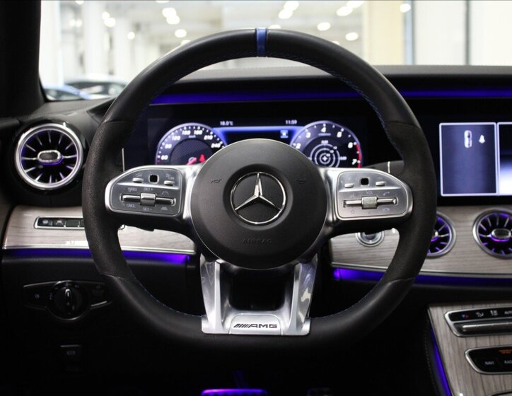 Mercedes-Benz Třídy E Kupé 2,0 l 143 kw