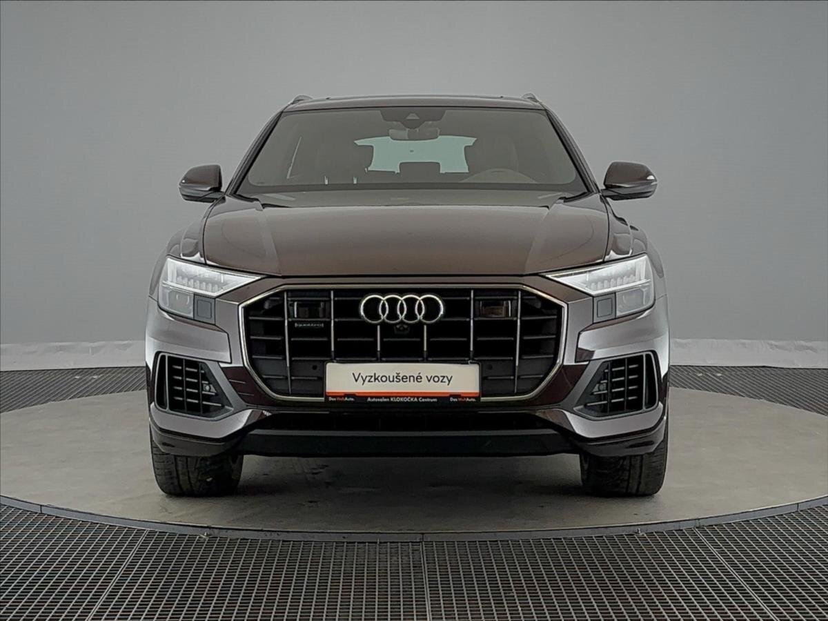 Audi Q8 SUV / Terénní 3,0 l 250 kw