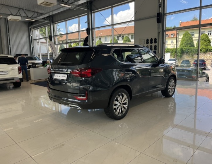 SsangYong Rexton 7