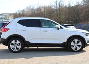 Volvo XC40 SUV / Terénní 2,0 l 140 kw