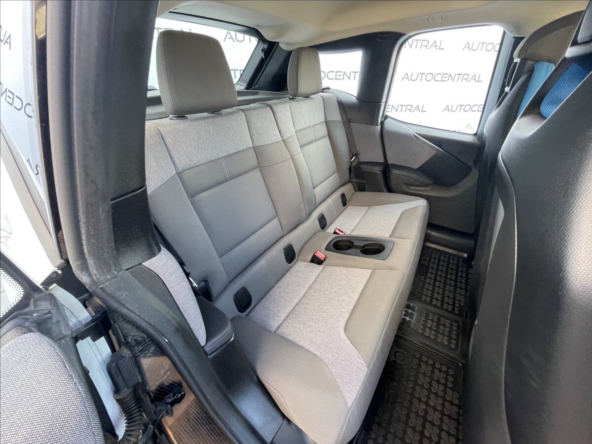 BMW i3 Hatchback 647,0 75 kw