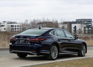 Lexus LS 500h Sedan / Limuzína 3,5 l 264 kw