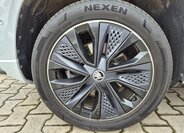 Škoda Karoq SUV / Terénní 1,5 l 110 kw