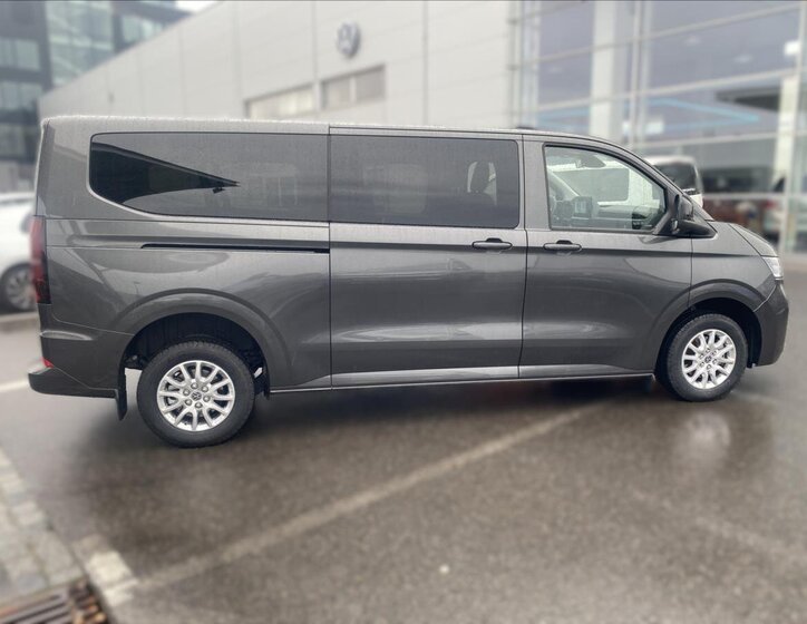 Volkswagen Caravelle 2