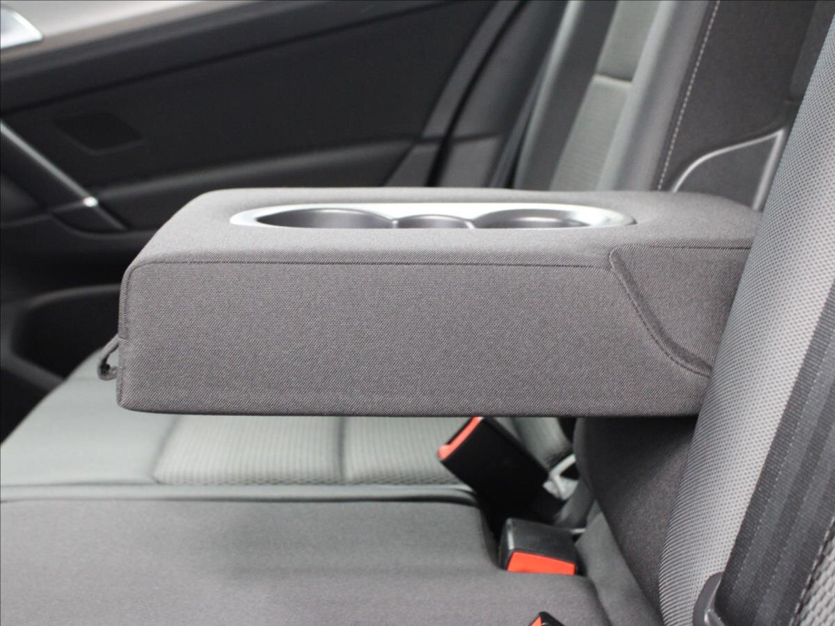 Volkswagen Golf Sportsvan Kombi 2,0 l 110 kw