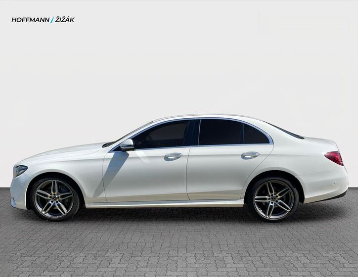 Mercedes-Benz Třídy E 8