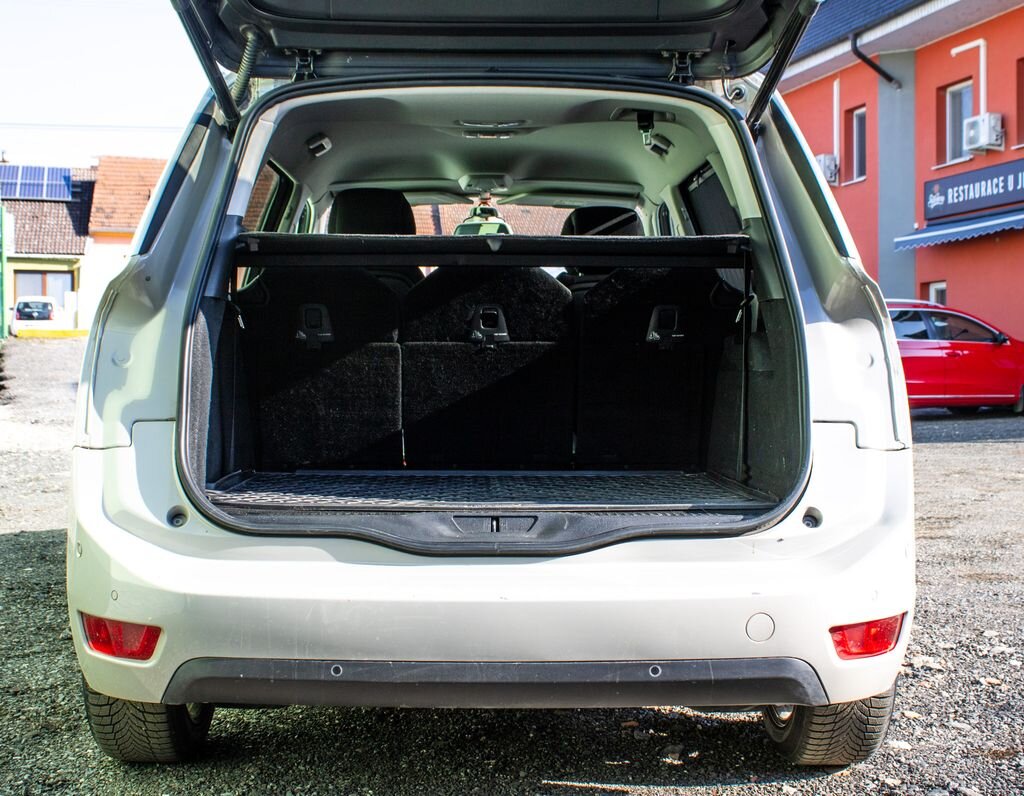 Citroën C4 SpaceTourer MPV 2,0 l 120 kw