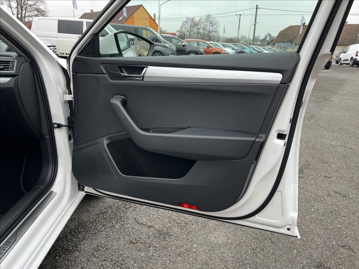 Škoda Superb Kombi 2,0 l 110 kw