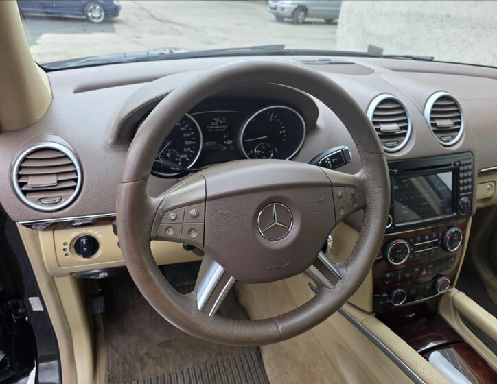 Mercedes-Benz GL SUV / Terénní 3,0 l 165 kw