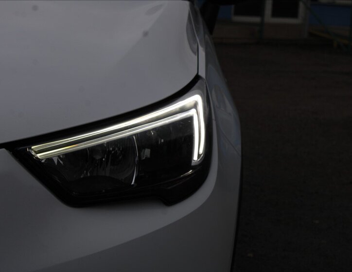 Opel Crossland X SUV 1,2 l 81 kw