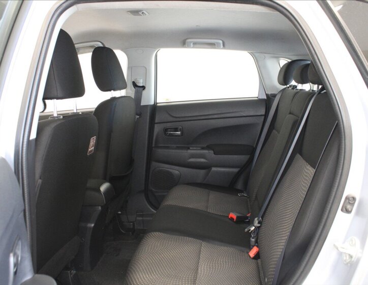 Mitsubishi ASX SUV / Terénní 1,6 l 86 kw