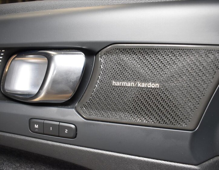 Volvo XC40 SUV 2,0 l 145 kw