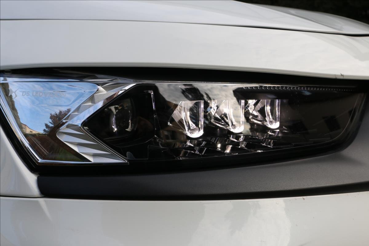 DS Automobiles DS7 Crossback Kombi 2,0 l 130 kw