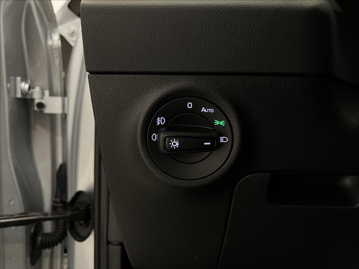 Škoda Karoq SUV 1,5 l 110 kw