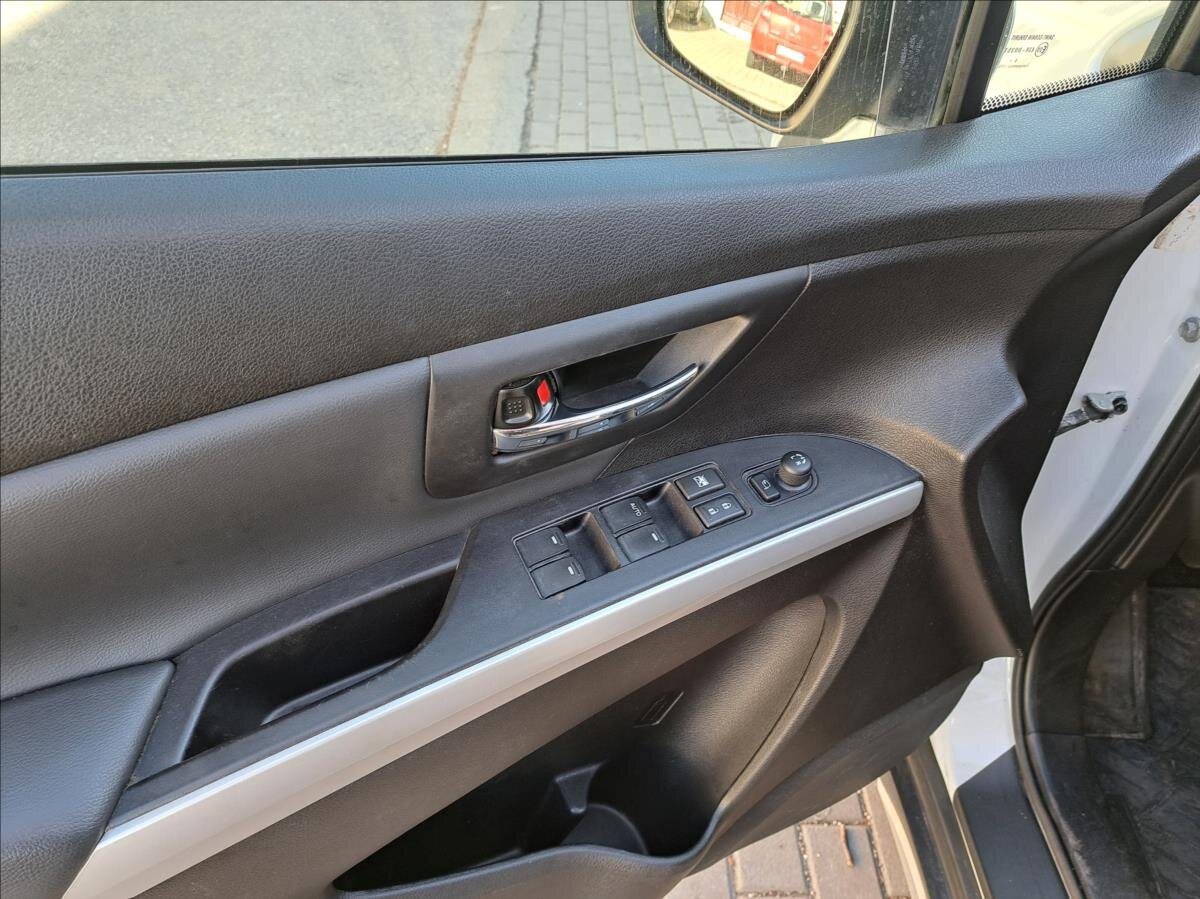 Suzuki SX4 S-Cross Hatchback 1,6 l 88 kw