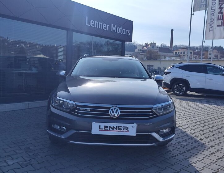 Volkswagen Passat Kombi 2,0 l 176 kw
