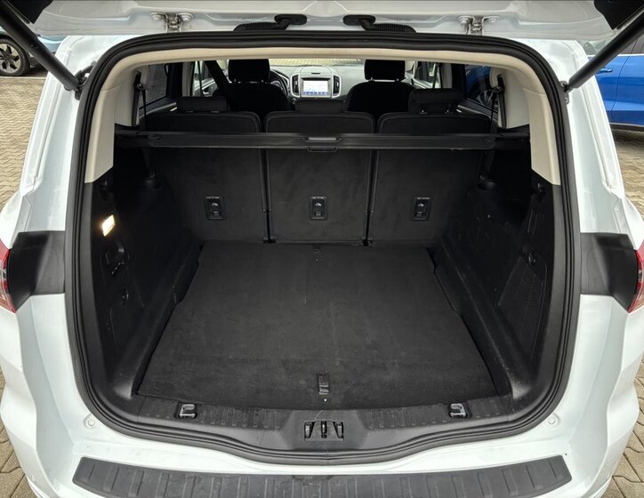 Ford S-MAX MPV 2,5 l 140 kw