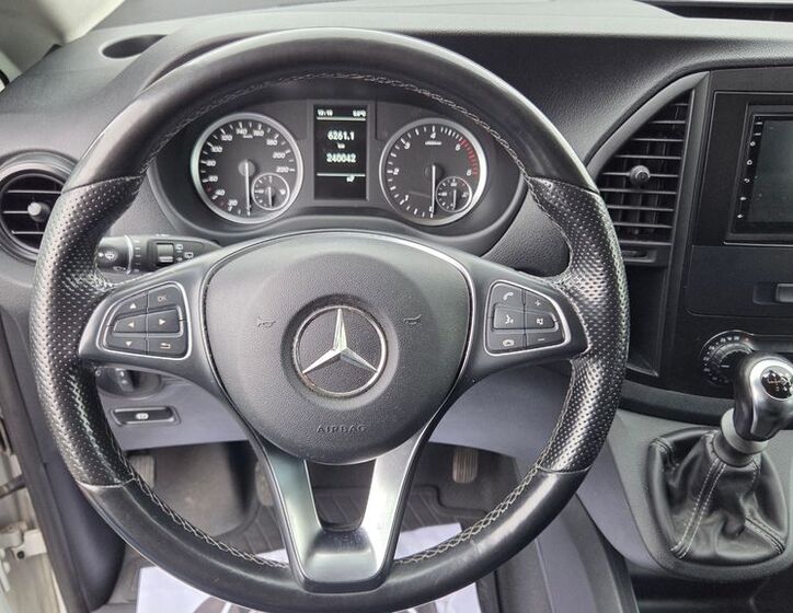 Mercedes-Benz Vito 11