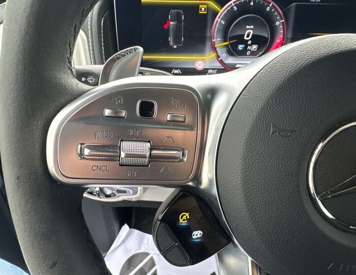 Mercedes-Benz Třídy G SUV / Terénní 4,0 l 430 kw