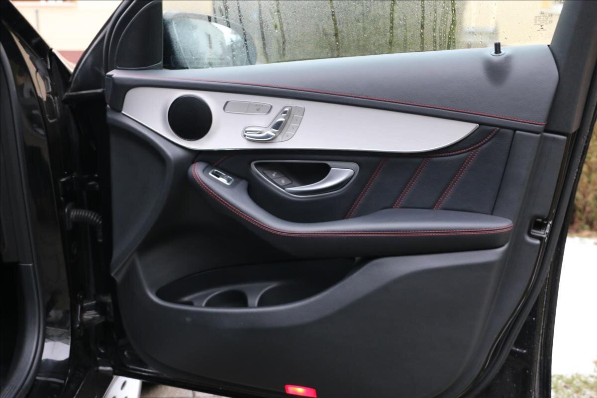 Mercedes-Benz GLC SUV / Terénní 3,0 l 270 kw