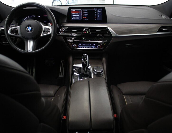 BMW Řada 6 Liftback 3,0 l 235 kw