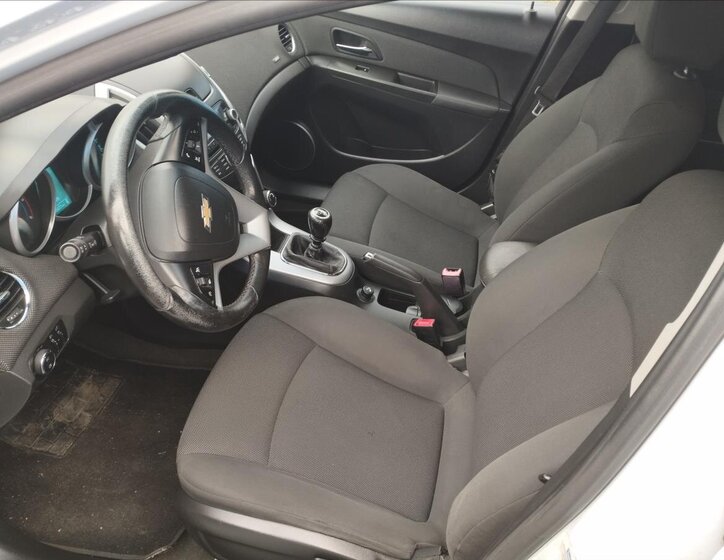 Chevrolet Cruze Kombi 1,7 l 96 kw