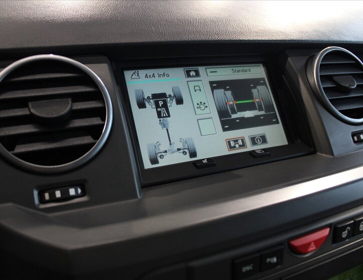 Land Rover Discovery 15